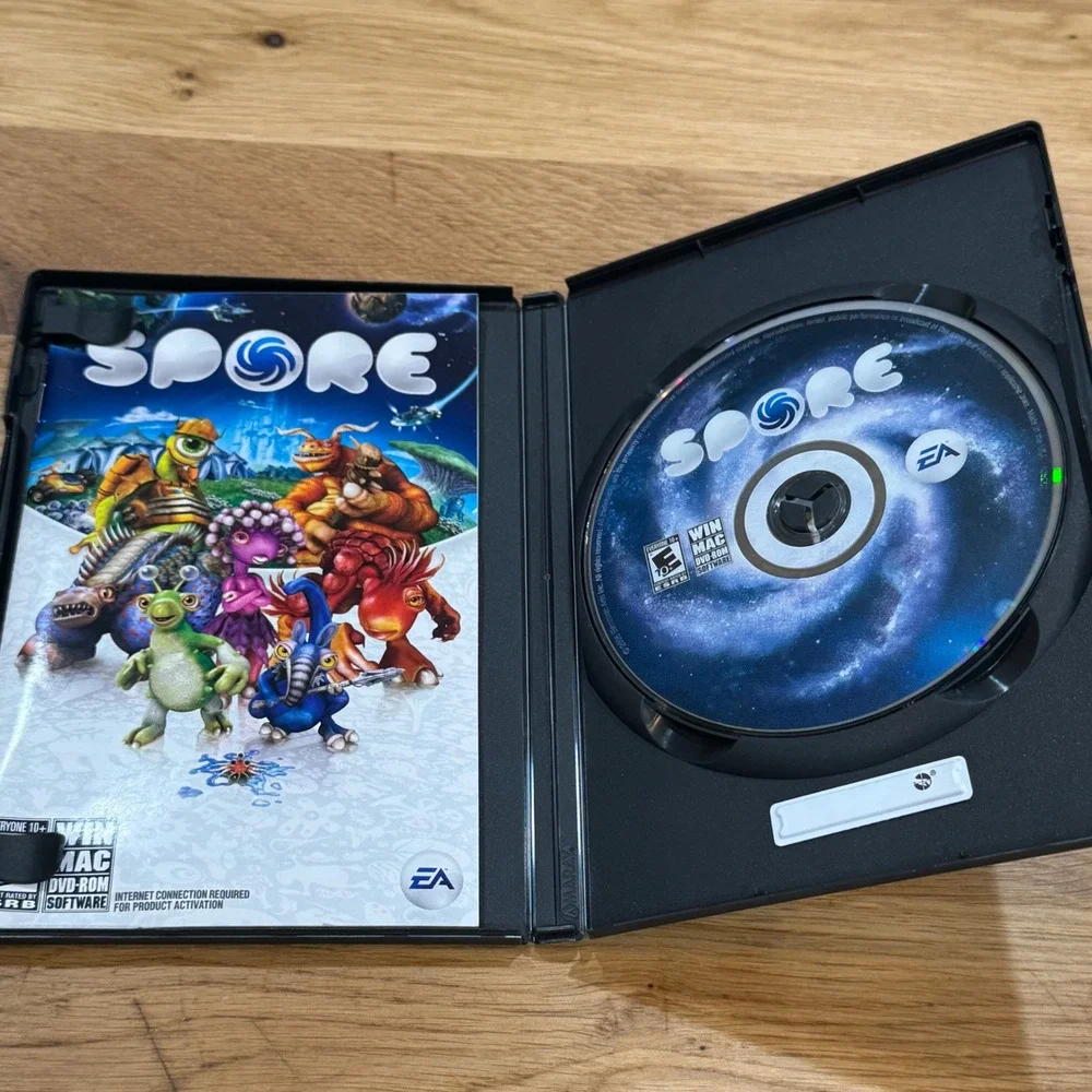 Spore PC Mac DVD-ROM Video Game 2008 EA Maxis Life Simulation Strategy Case